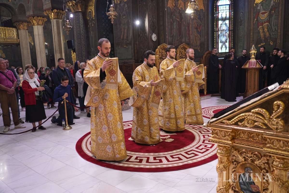 Priveghere pentru Sfinții Împărați la Catedrala Patriarhală 273818