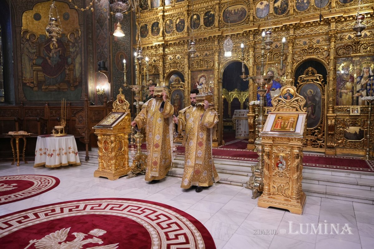 Priveghere pentru Sfinții Împărați la Catedrala Patriarhală 273822