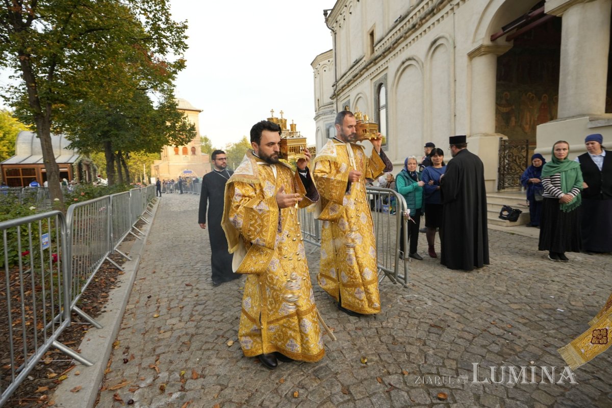 Priveghere pentru Sfinții Împărați la Catedrala Patriarhală 273827
