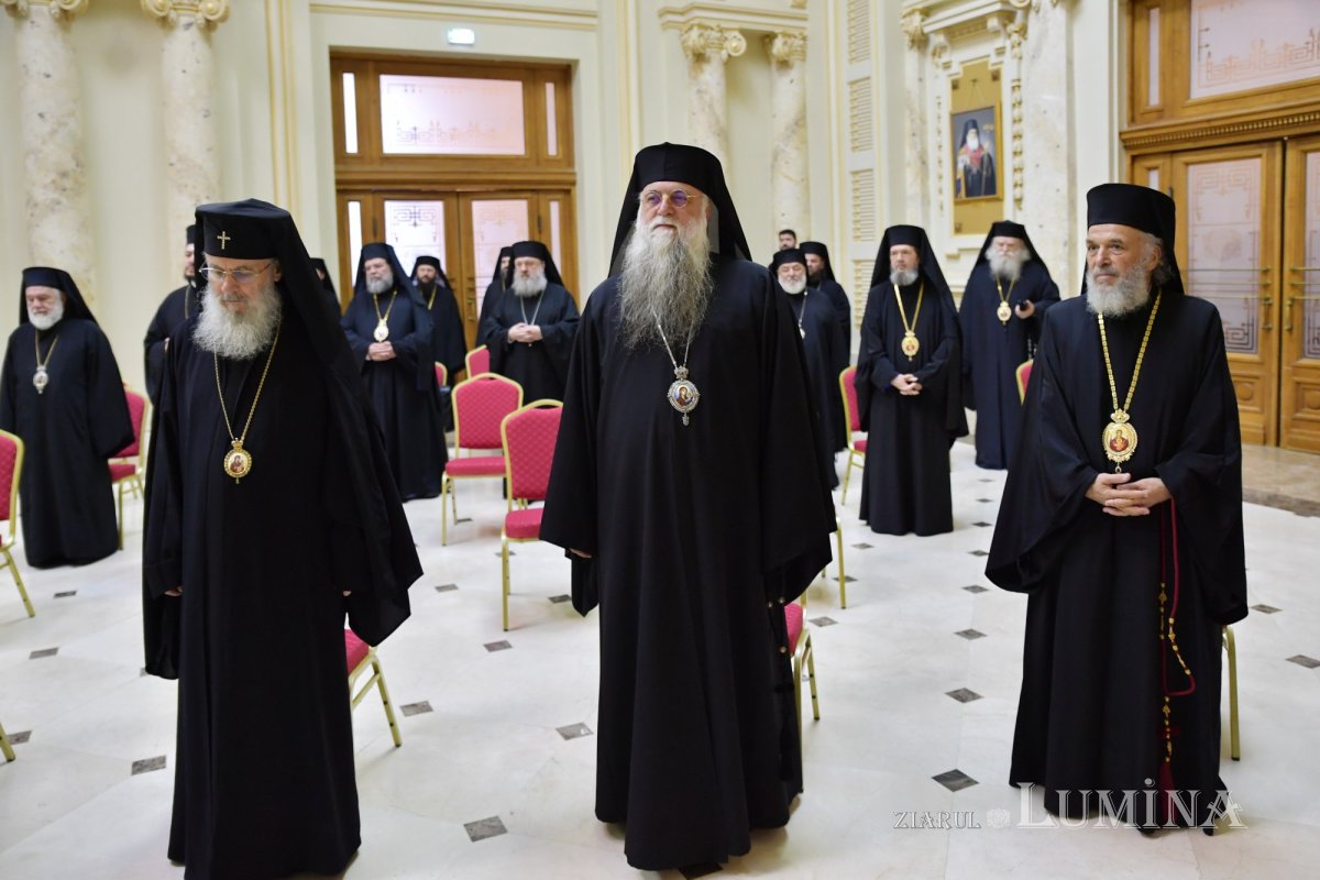 Ședință de lucru a Sfântului Sinod la Palatul Patriarhiei 273943