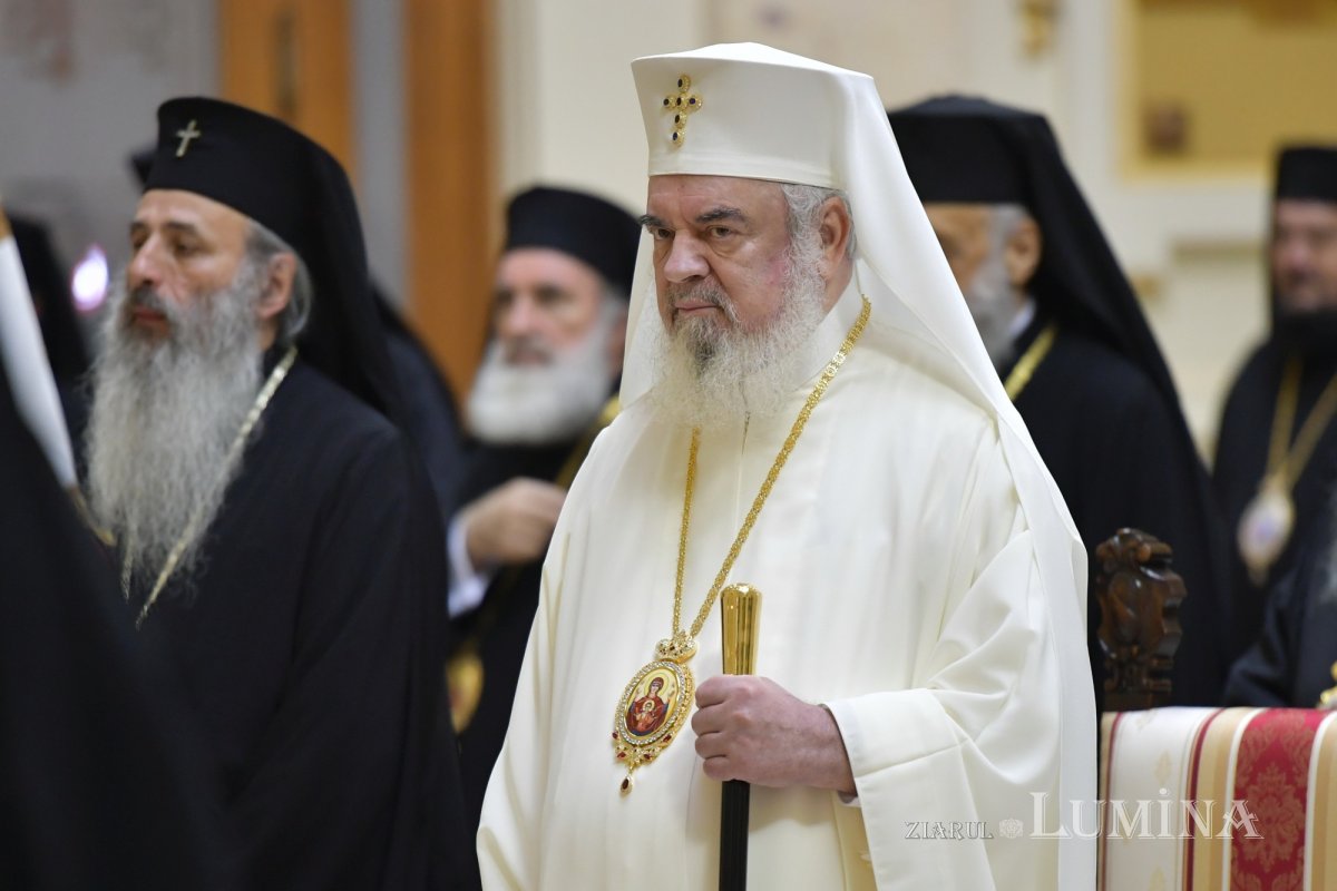 Ședință de lucru a Sfântului Sinod la Palatul Patriarhiei 273945