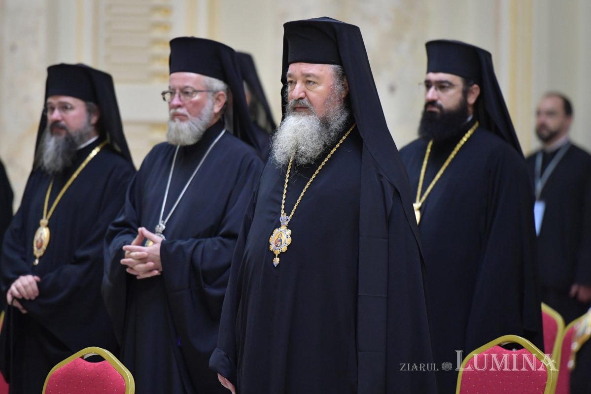 Ședință de lucru a Sfântului Sinod la Palatul Patriarhiei 273951