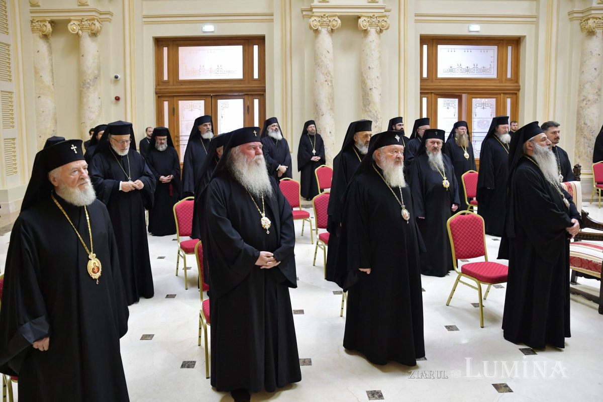 Ședință de lucru a Sfântului Sinod la Palatul Patriarhiei 273953