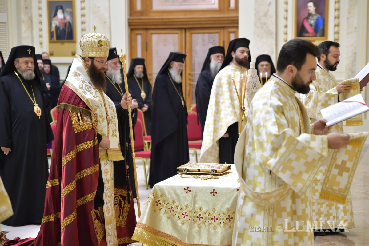 Ședință de lucru a Sfântului Sinod la Palatul Patriarhiei 273954