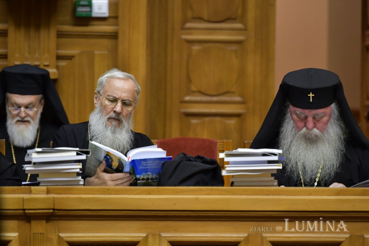Ședință de lucru a Sfântului Sinod la Palatul Patriarhiei 273958