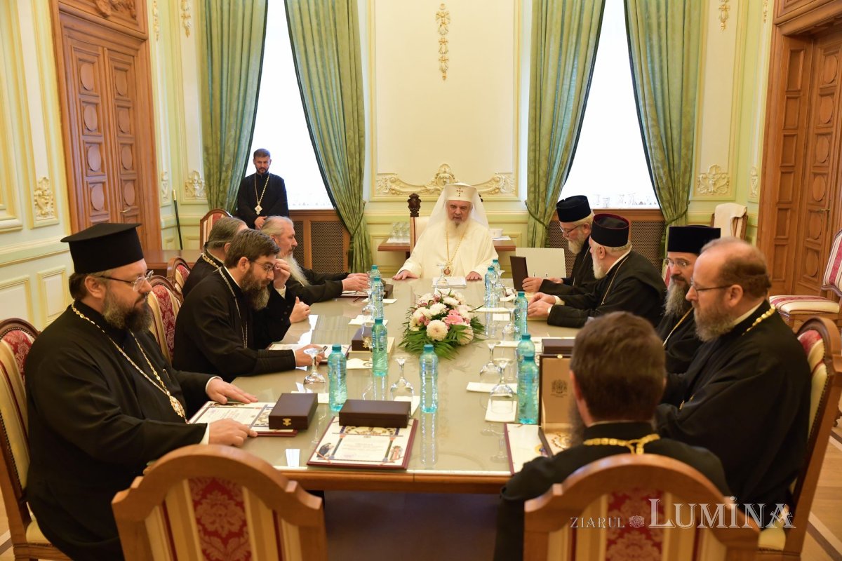 Ședință de lucru a Sfântului Sinod la Palatul Patriarhiei 273982