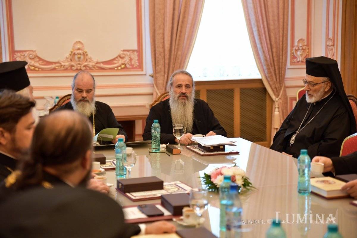 Ședință de lucru a Sfântului Sinod la Palatul Patriarhiei 273988