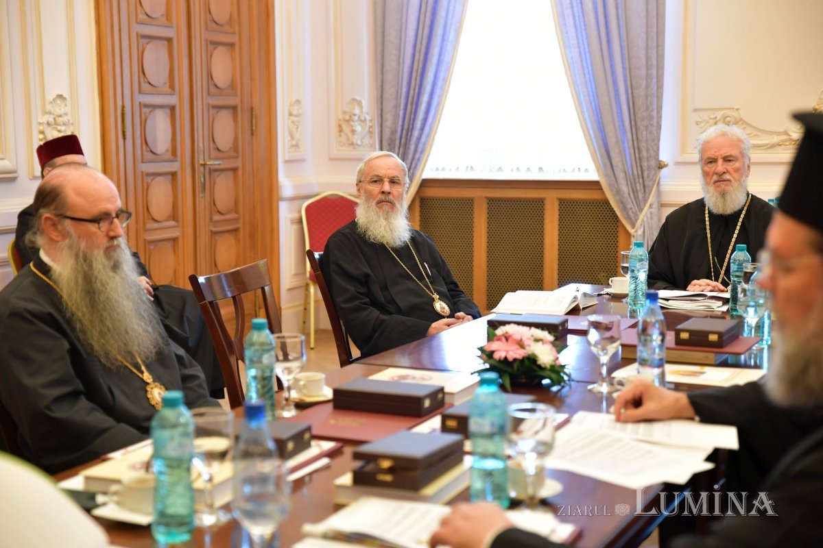Ședință de lucru a Sfântului Sinod la Palatul Patriarhiei 273994