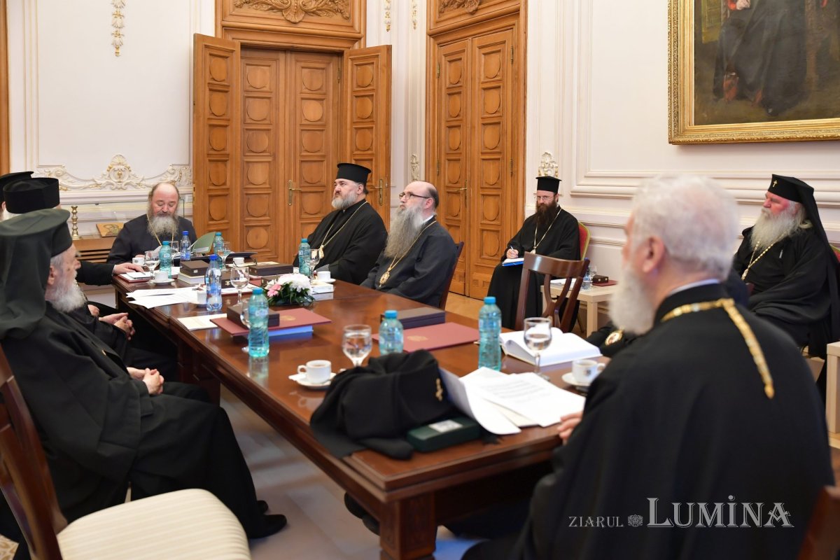 Ședință de lucru a Sfântului Sinod la Palatul Patriarhiei 273995