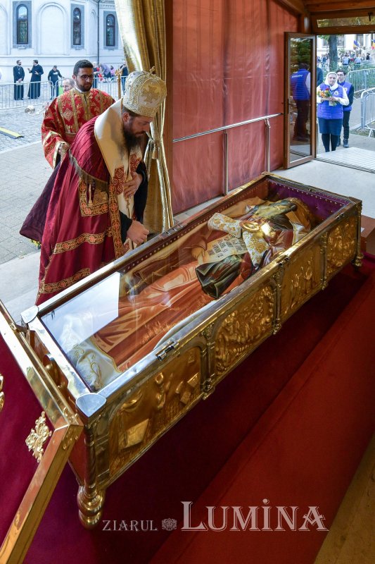 Slujba Privegherii în cinstea Mucenicului Dimitrie pe Colina Patriarhiei 274038