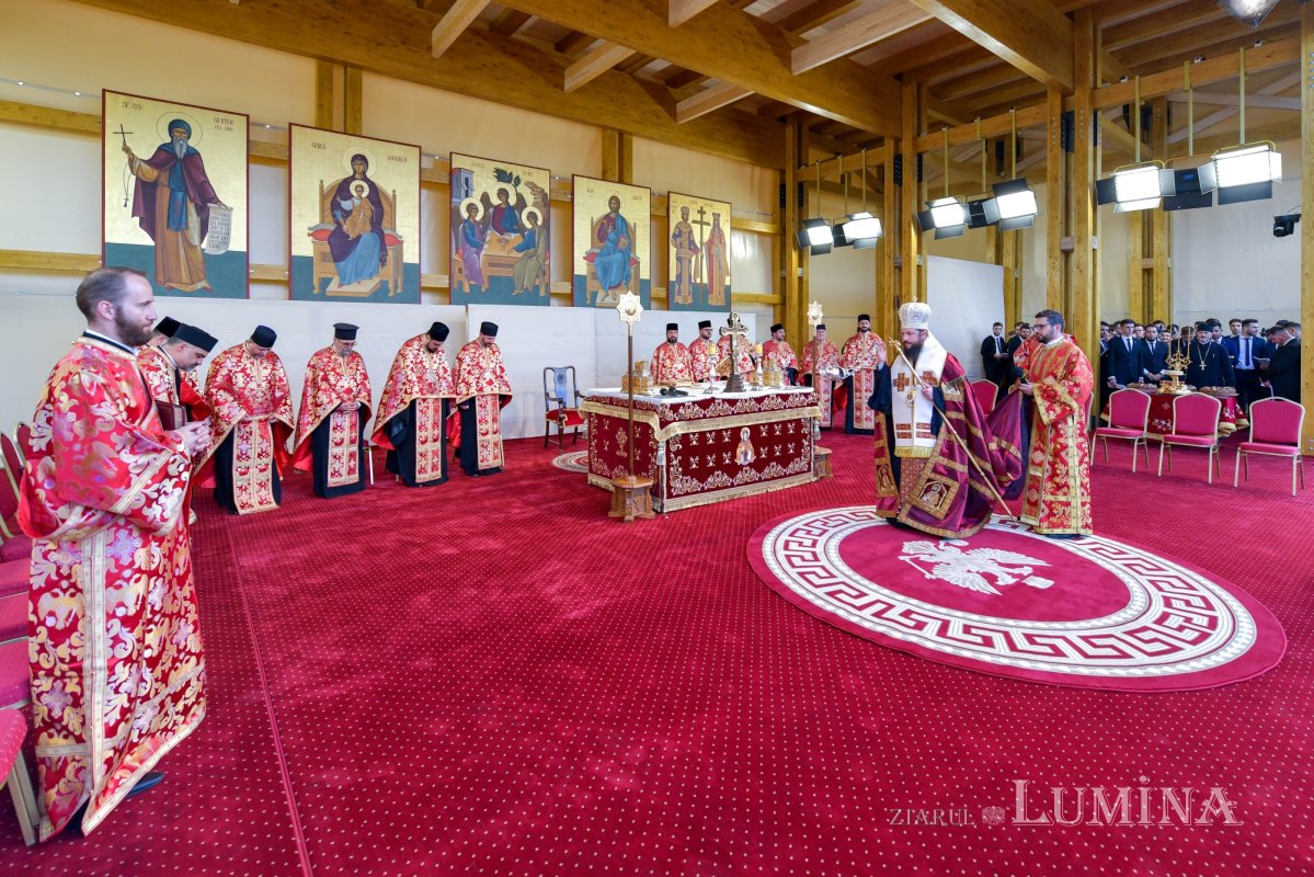 Slujba Privegherii în cinstea Mucenicului Dimitrie pe Colina Patriarhiei 274043