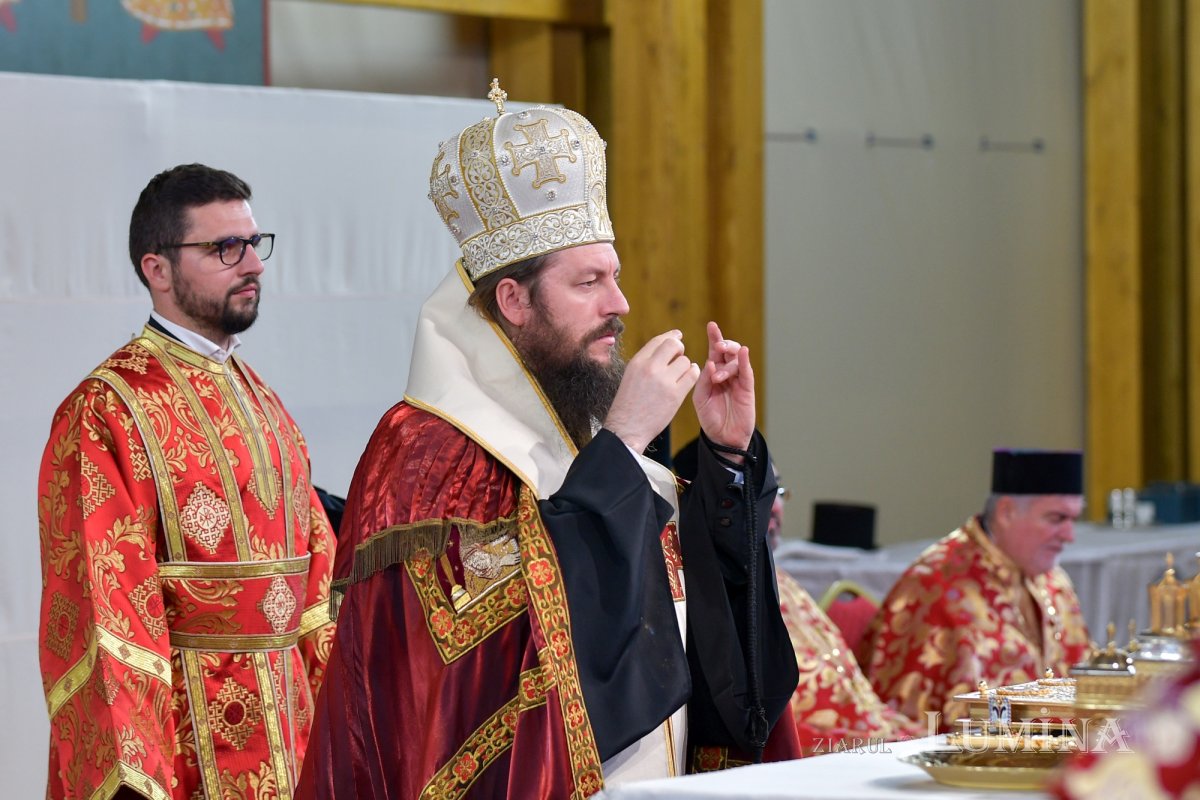 Slujba Privegherii în cinstea Mucenicului Dimitrie pe Colina Patriarhiei 274059