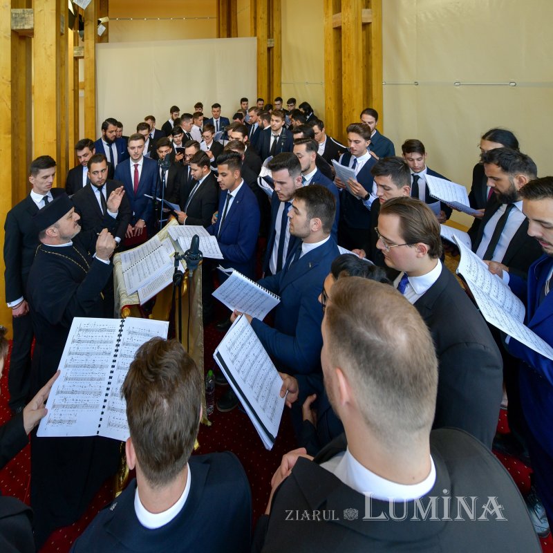 Slujba Privegherii în cinstea Mucenicului Dimitrie pe Colina Patriarhiei 274060