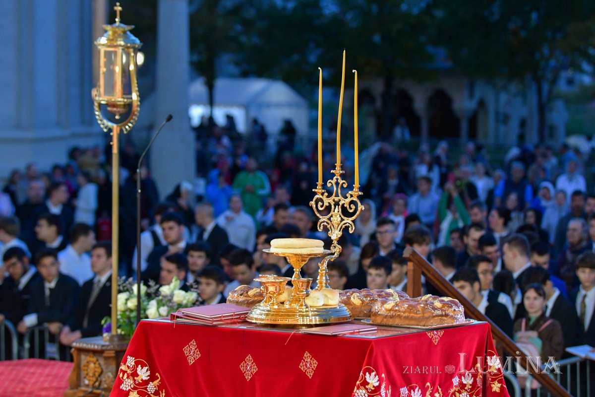 Slujba Privegherii în cinstea Mucenicului Dimitrie pe Colina Patriarhiei 274062