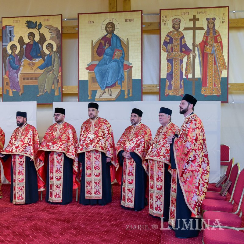 Slujba Privegherii în cinstea Mucenicului Dimitrie pe Colina Patriarhiei 274064