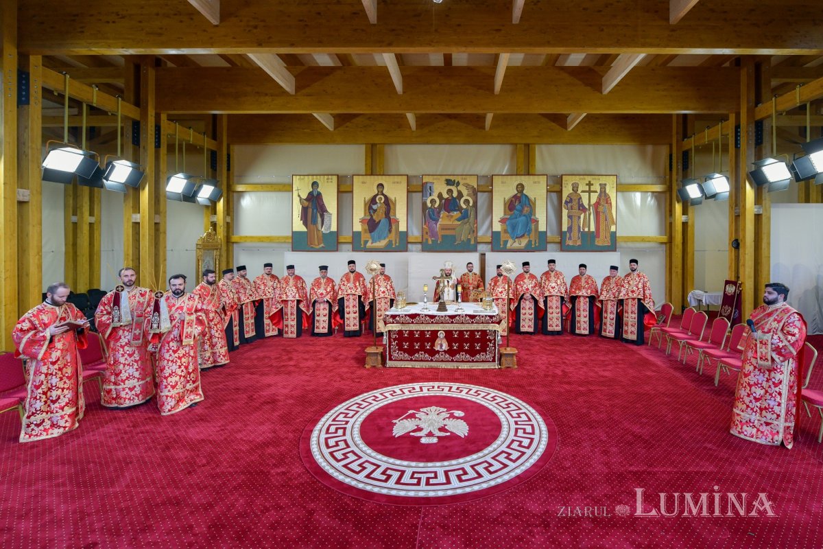 Slujba Privegherii în cinstea Mucenicului Dimitrie pe Colina Patriarhiei 274068