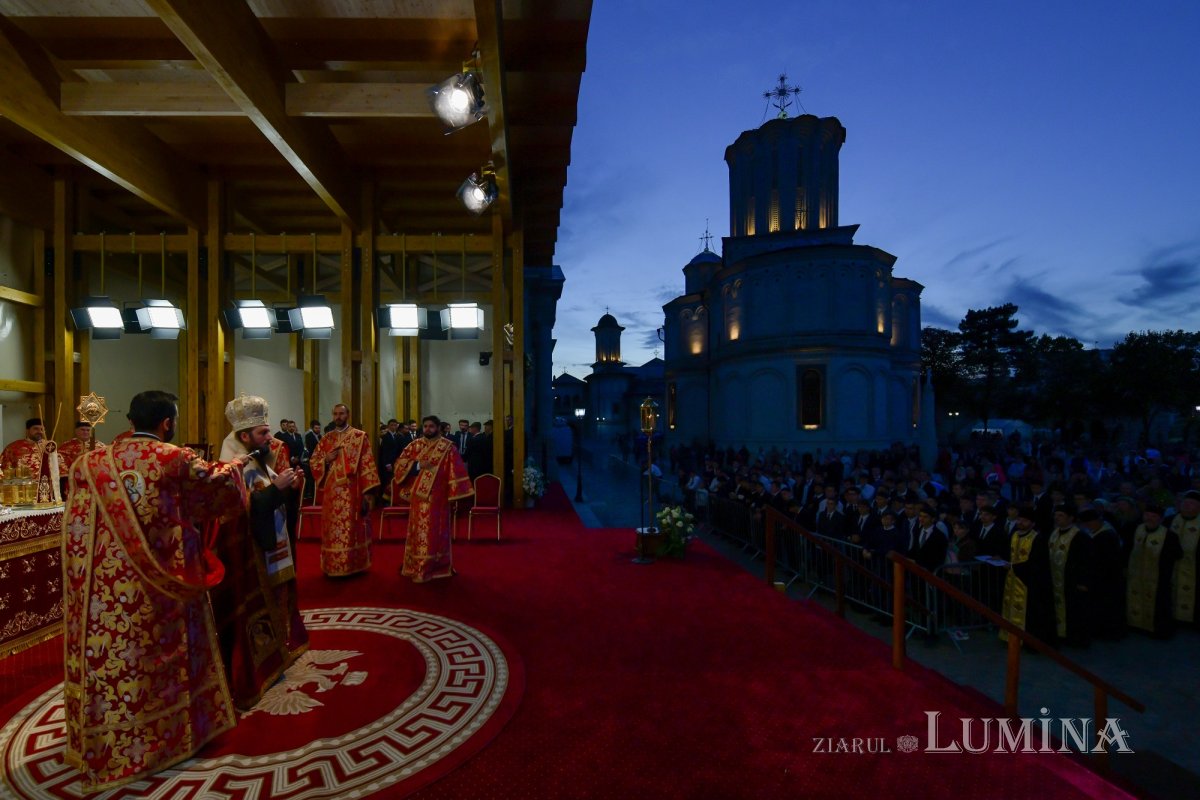Slujba Privegherii în cinstea Mucenicului Dimitrie pe Colina Patriarhiei 274070