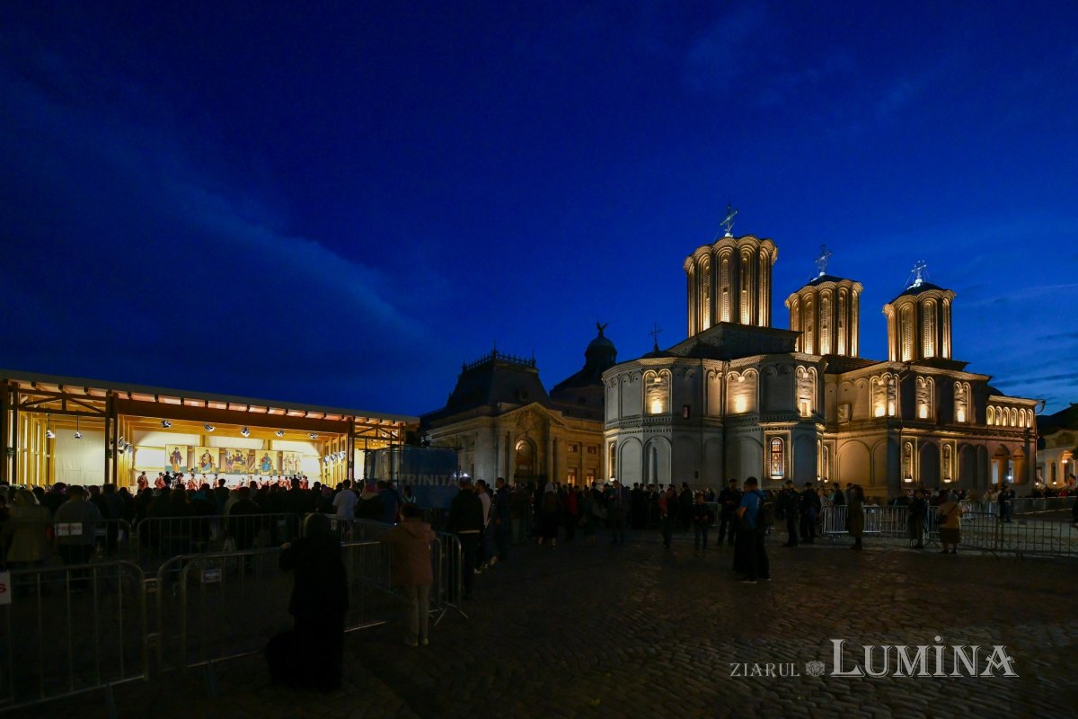 Slujba Privegherii în cinstea Mucenicului Dimitrie pe Colina Patriarhiei 274072
