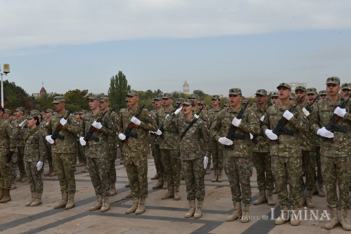 Ziua Armatei României celebrată cu solemnitate în Capitală 273916