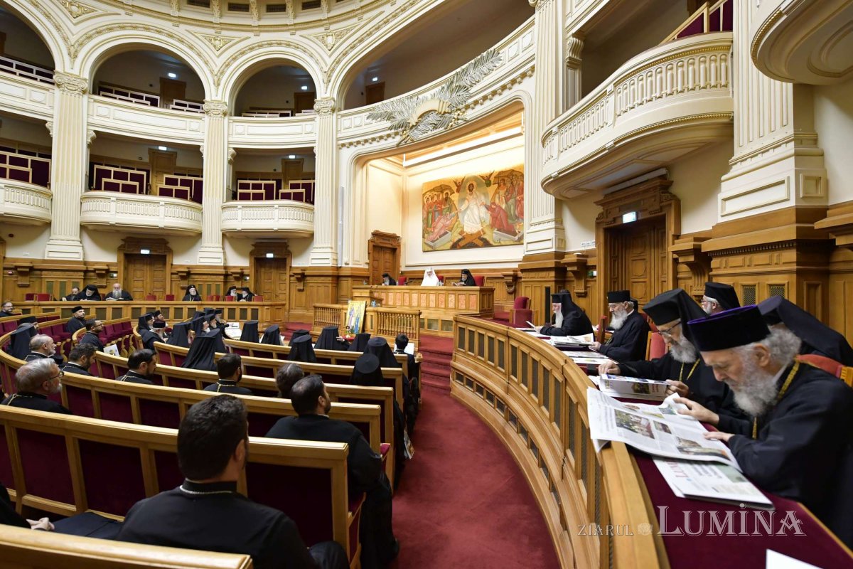 Sfântul Sinod s-a reunit în ședință solemnă la Palatul Patriarhiei 274207