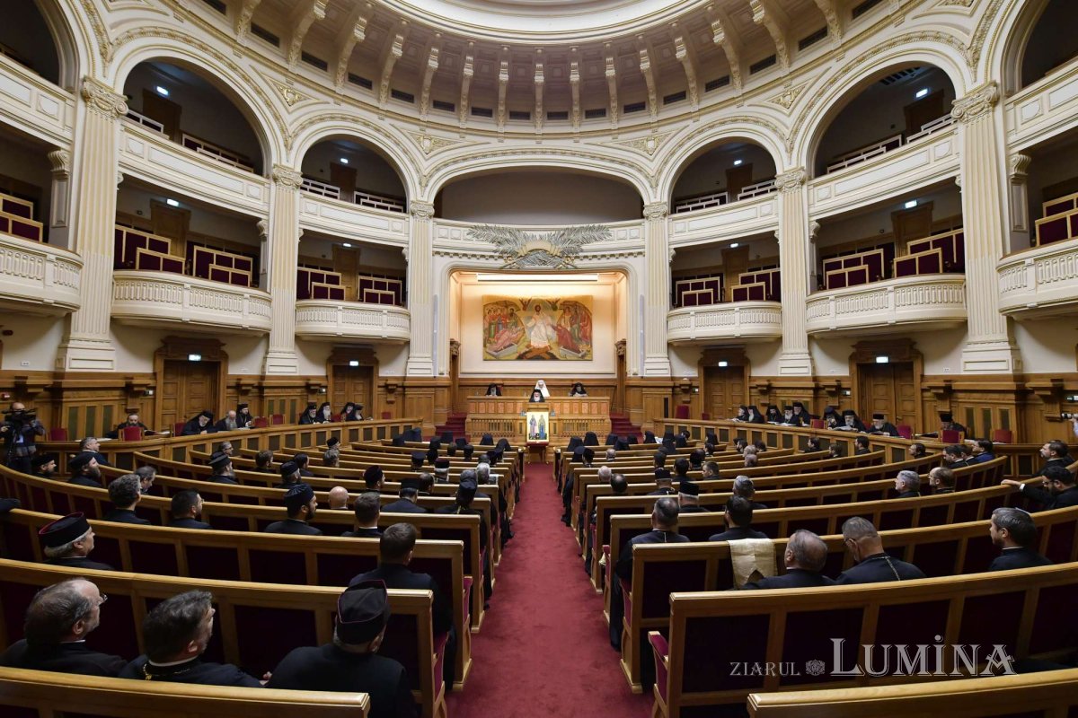 Sfântul Sinod s-a reunit în ședință solemnă la Palatul Patriarhiei 274211