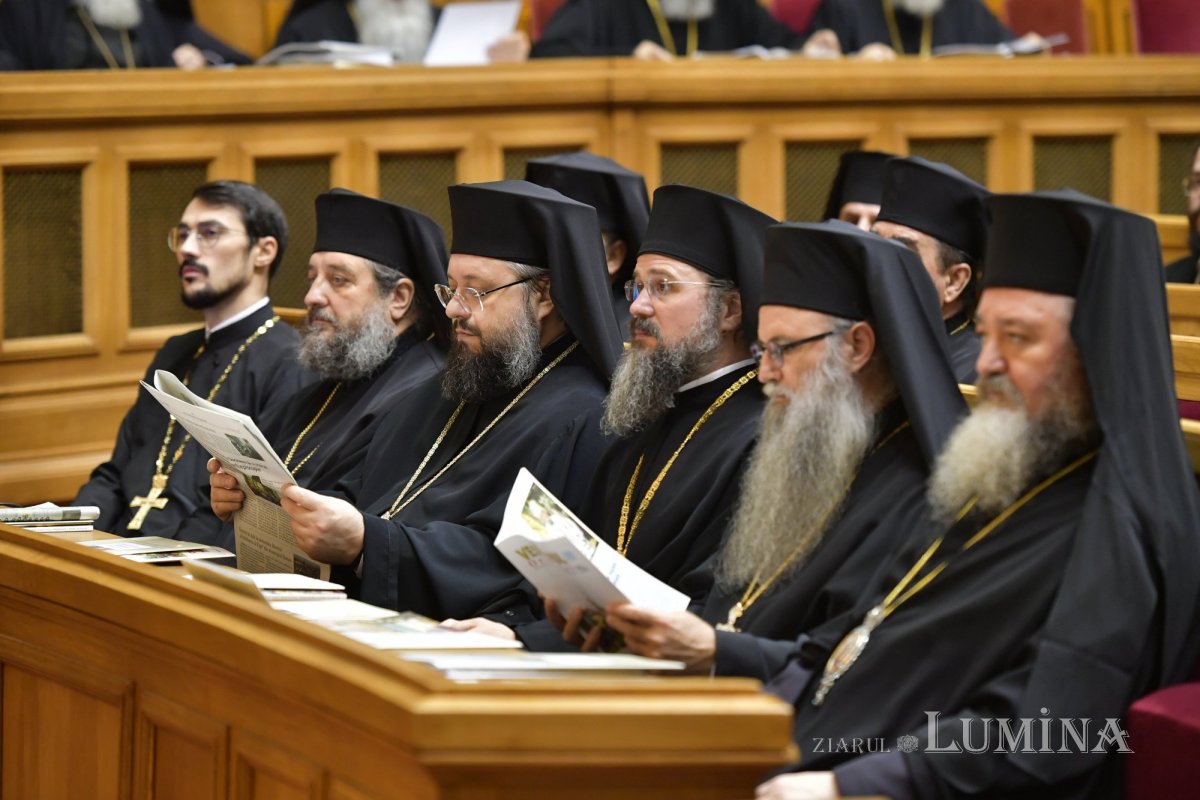 Sfântul Sinod s-a reunit în ședință solemnă la Palatul Patriarhiei 274214
