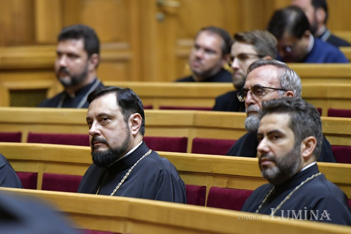 Sfântul Sinod s-a reunit în ședință solemnă la Palatul Patriarhiei 274215