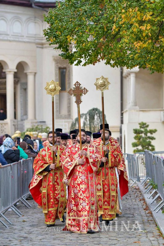 „Tot pământul este plin de minunile Sfântului Mare Mucenic Dimitrie” 274110