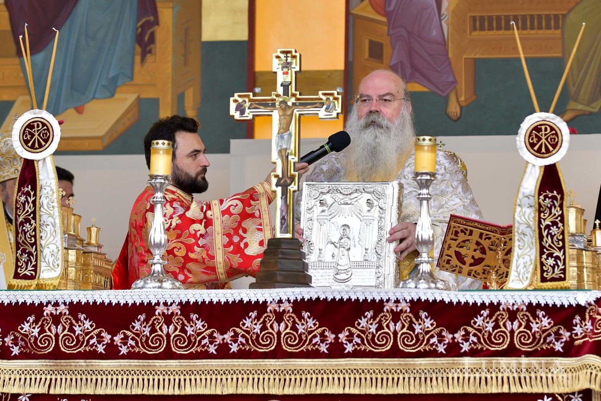 „Tot pământul este plin de minunile Sfântului Mare Mucenic Dimitrie” 274116