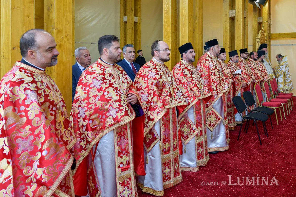 „Tot pământul este plin de minunile Sfântului Mare Mucenic Dimitrie” 274122