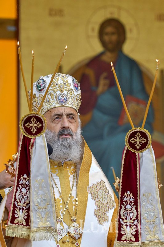 „Tot pământul este plin de minunile Sfântului Mare Mucenic Dimitrie” 274136