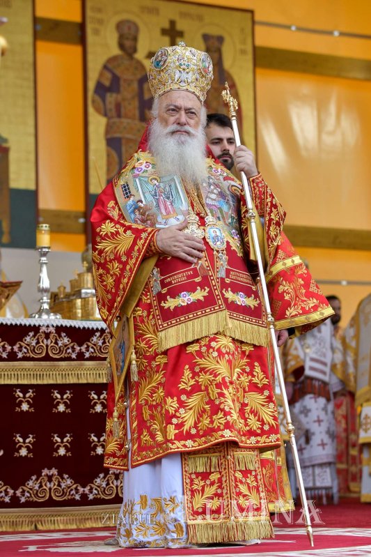 „Tot pământul este plin de minunile Sfântului Mare Mucenic Dimitrie” 274145