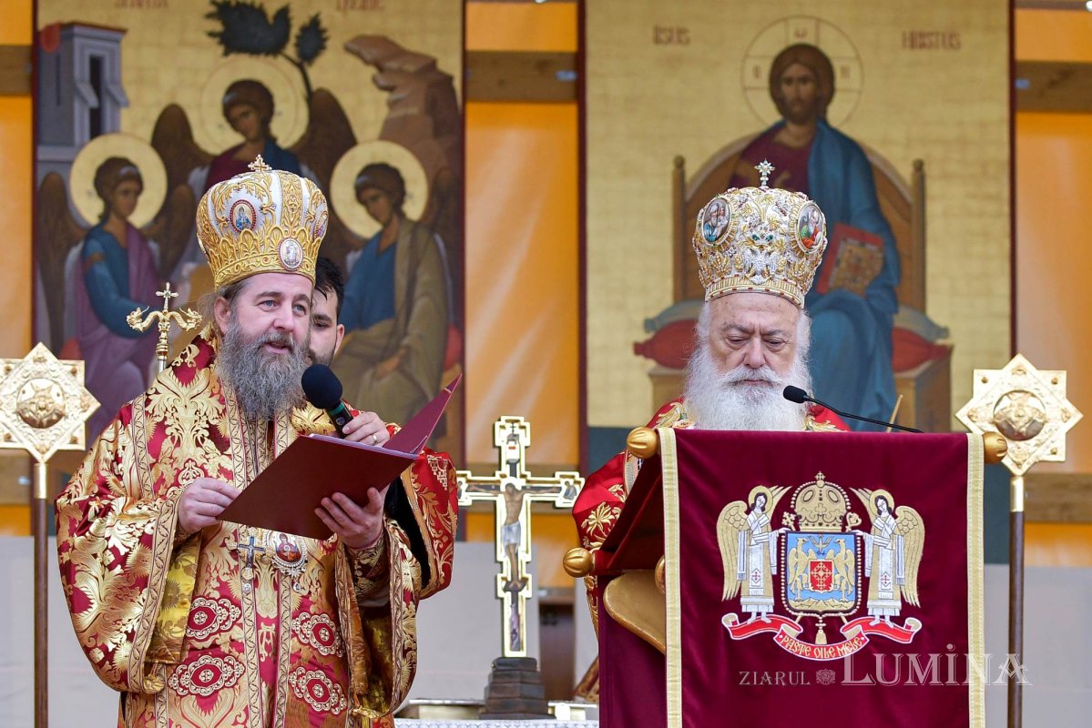 „Tot pământul este plin de minunile Sfântului Mare Mucenic Dimitrie” 274152