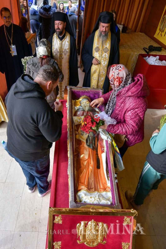 „Tot pământul este plin de minunile Sfântului Mare Mucenic Dimitrie” 274153