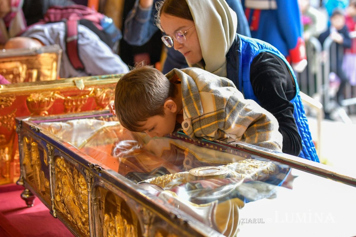 „Tot pământul este plin de minunile Sfântului Mare Mucenic Dimitrie” 274155