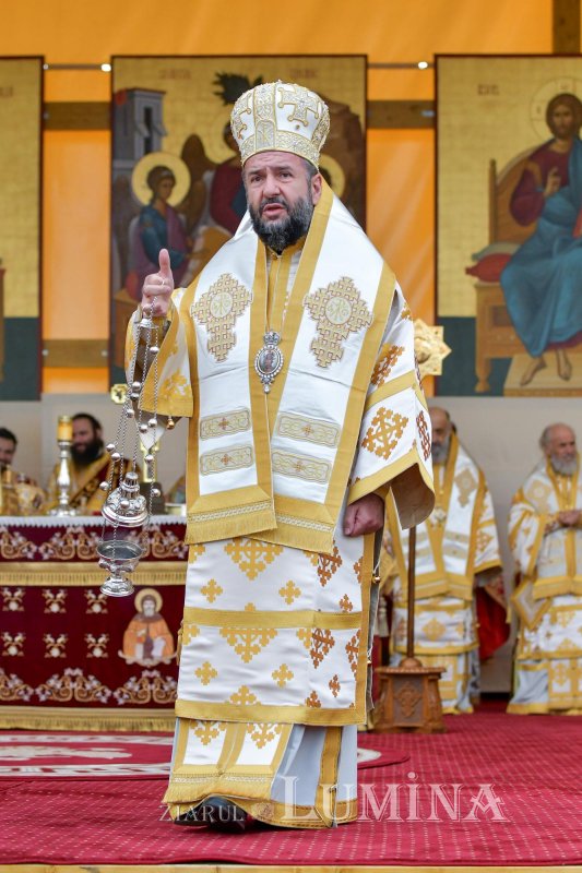 „Tot pământul este plin de minunile Sfântului Mare Mucenic Dimitrie” 274161