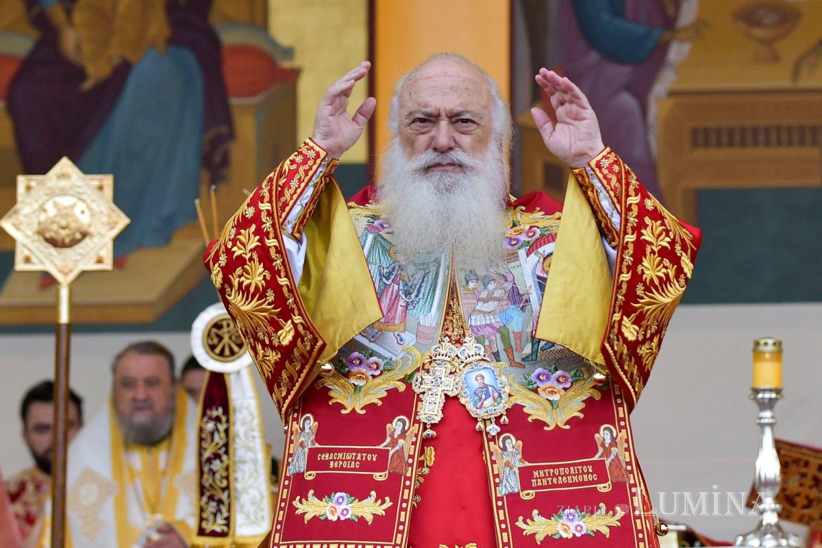 „Tot pământul este plin de minunile Sfântului Mare Mucenic Dimitrie” 274162