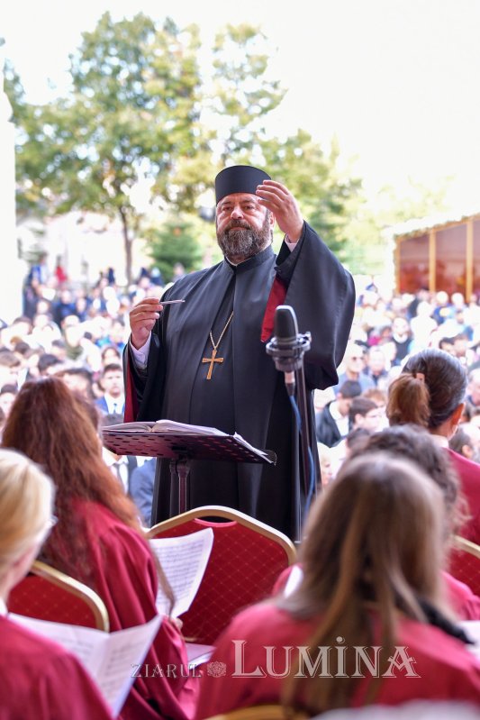 „Tot pământul este plin de minunile Sfântului Mare Mucenic Dimitrie” 274188