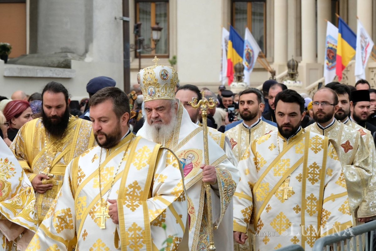 Capitala şi-a cinstit cu evlavie Sfântul Ocrotitor 274372