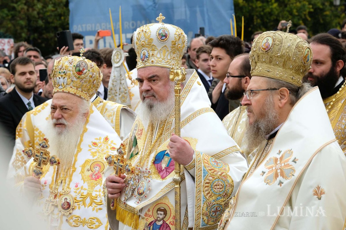 Capitala şi-a cinstit cu evlavie Sfântul Ocrotitor 274374