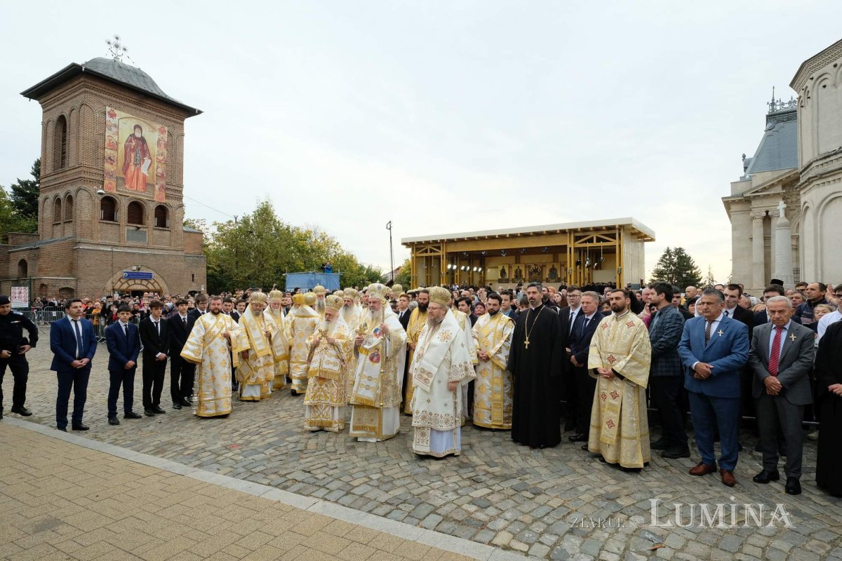 Capitala şi-a cinstit cu evlavie Sfântul Ocrotitor 274376