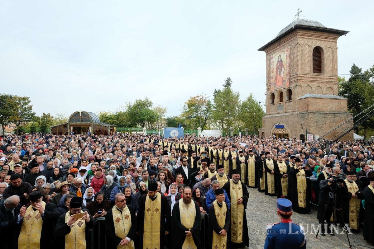 Capitala şi-a cinstit cu evlavie Sfântul Ocrotitor 274378