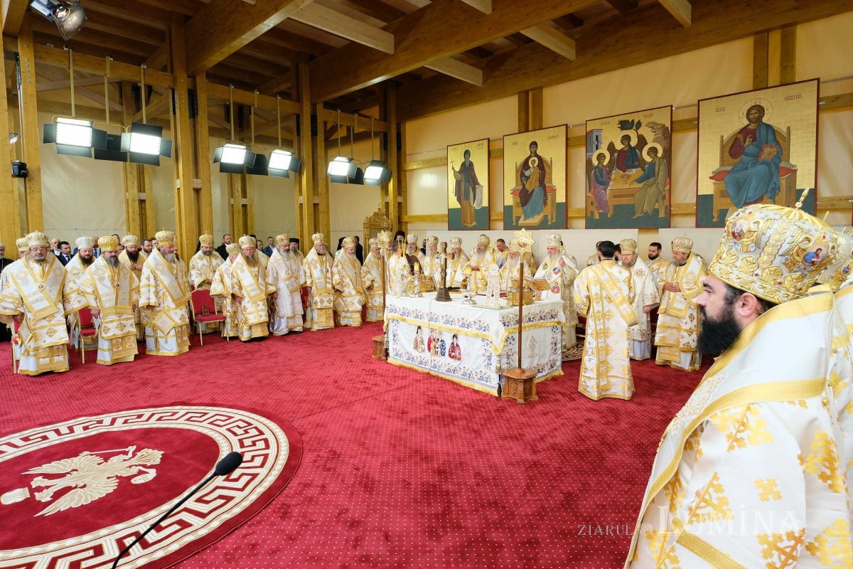 Capitala şi-a cinstit cu evlavie Sfântul Ocrotitor 274379