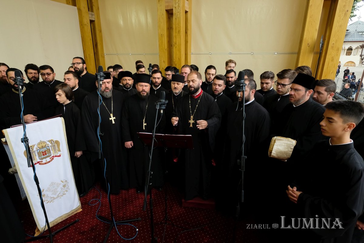 Capitala şi-a cinstit cu evlavie Sfântul Ocrotitor 274380