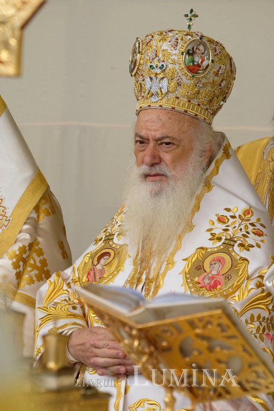 Capitala şi-a cinstit cu evlavie Sfântul Ocrotitor 274382