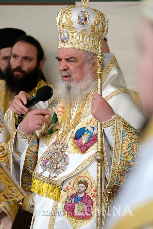 Capitala şi-a cinstit cu evlavie Sfântul Ocrotitor 274383