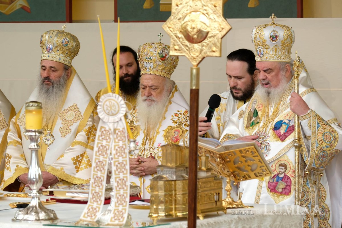 Capitala şi-a cinstit cu evlavie Sfântul Ocrotitor 274385