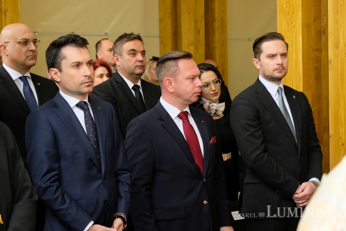 Capitala şi-a cinstit cu evlavie Sfântul Ocrotitor 274397