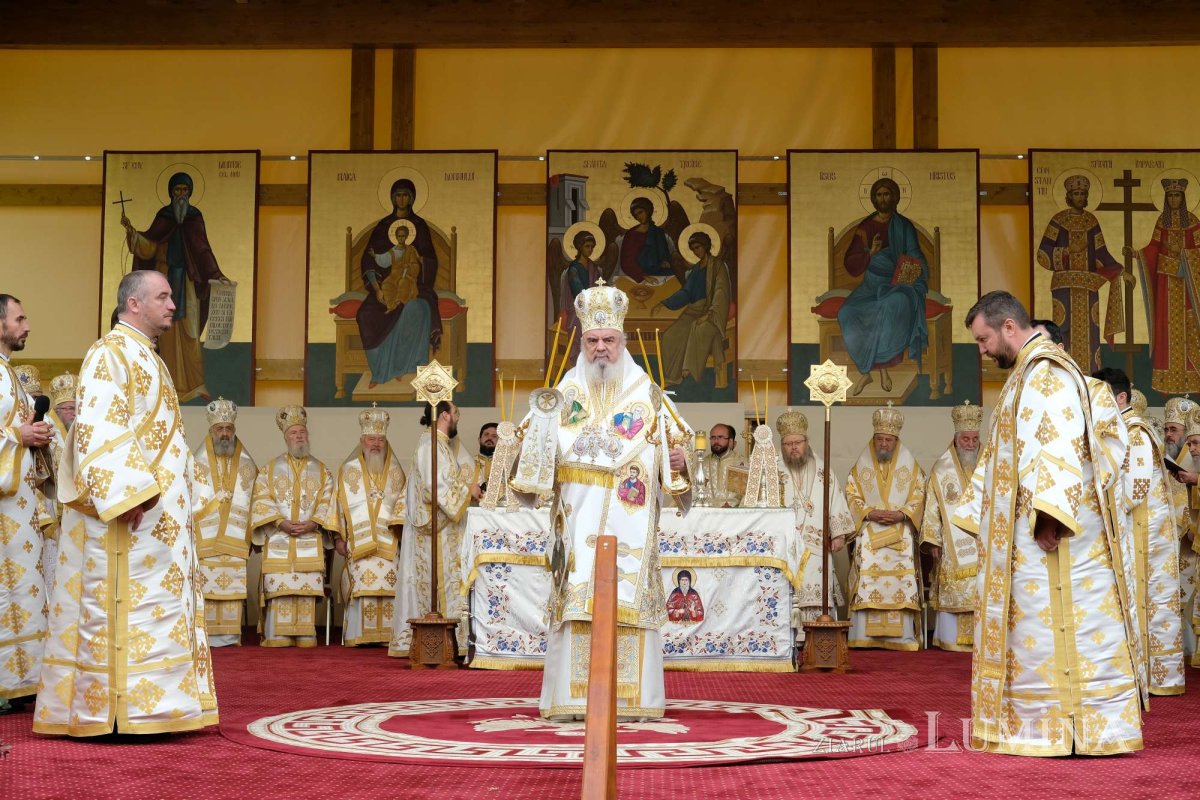 Capitala şi-a cinstit cu evlavie Sfântul Ocrotitor 274405