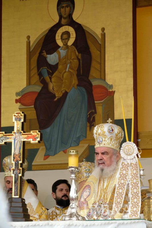 Capitala şi-a cinstit cu evlavie Sfântul Ocrotitor 274412